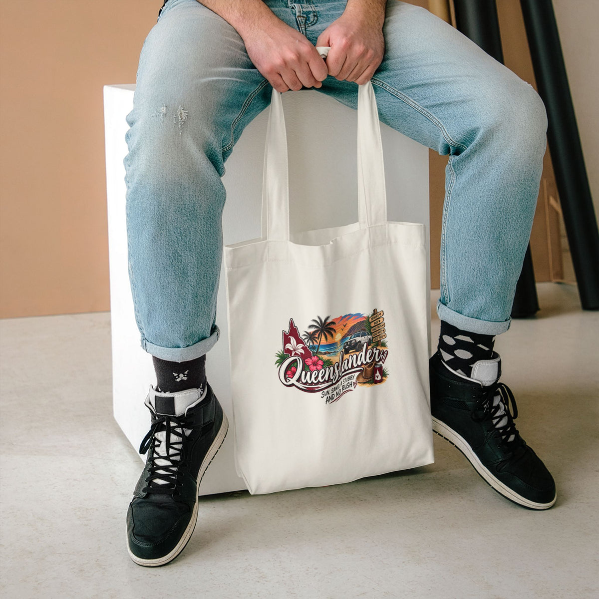 Queenslander Retro Beach Scene Tote